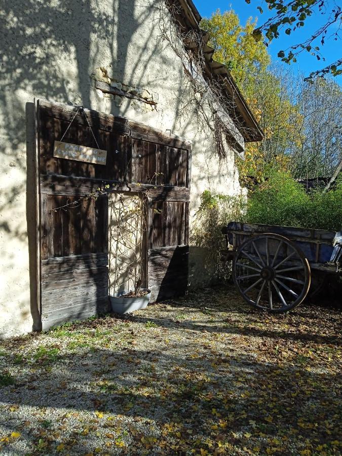 Ceyzerieu Chez Karine Bed & Breakfast エクステリア 写真