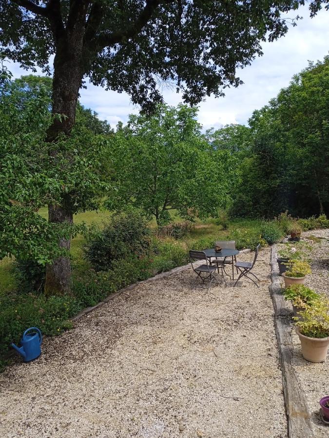 Ceyzerieu Chez Karine Bed & Breakfast エクステリア 写真